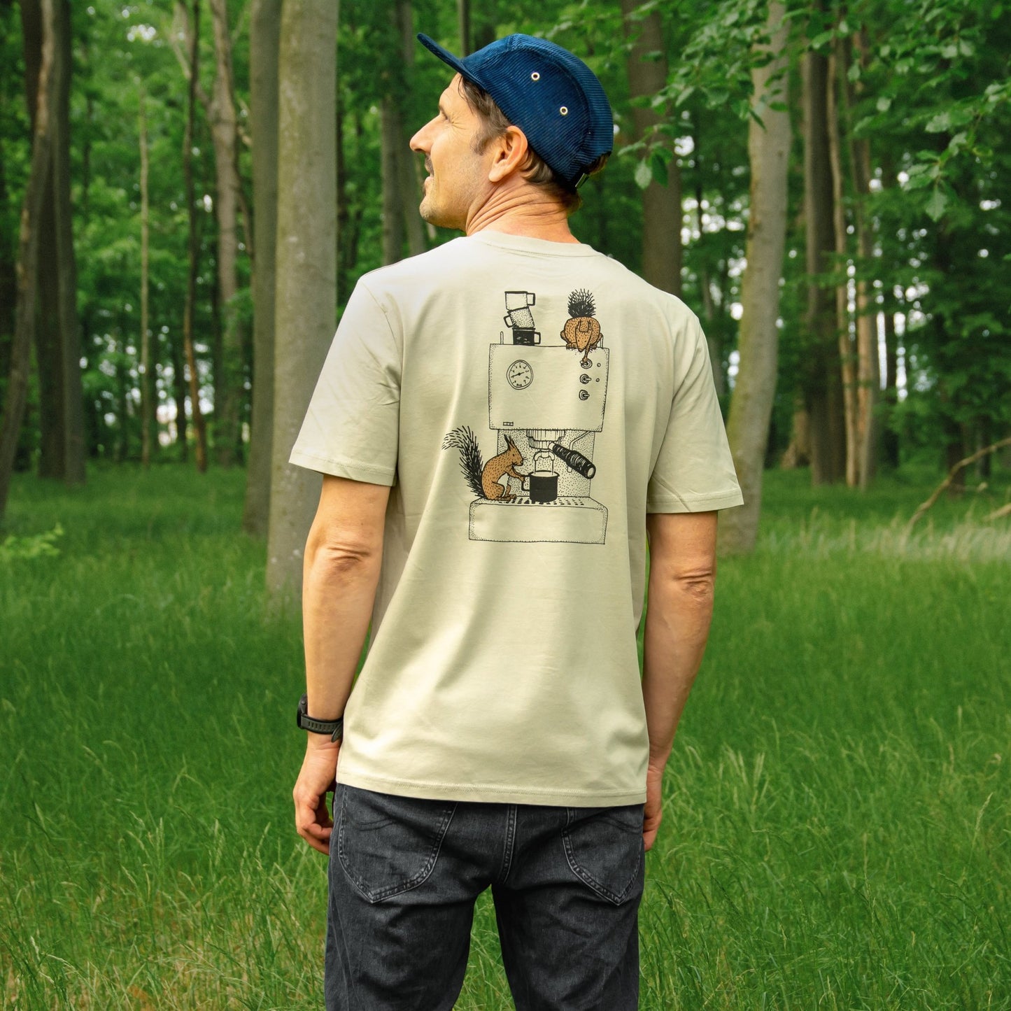 Herren Kaffee T-Shirt mit handbedrucktem Backprint