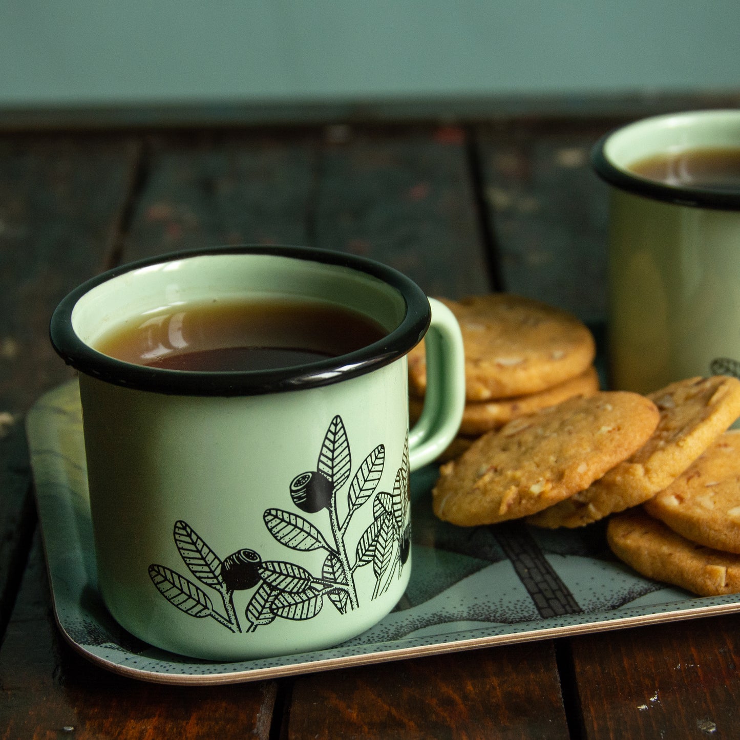 Emaille Tasse Blaubeeren in mint