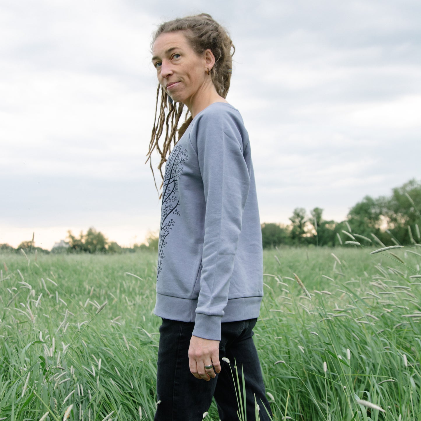 Erle mit Elster Pulli in lava grey XS-XL