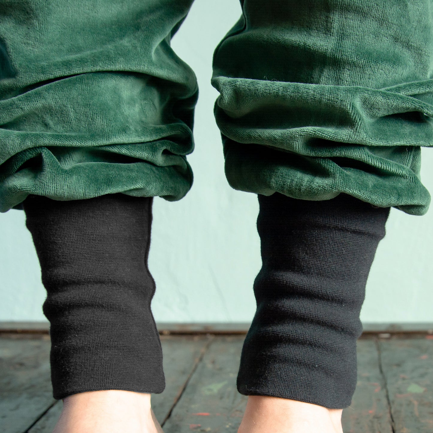 Bio Yogahose aus Nicki in bottle green / schwarz