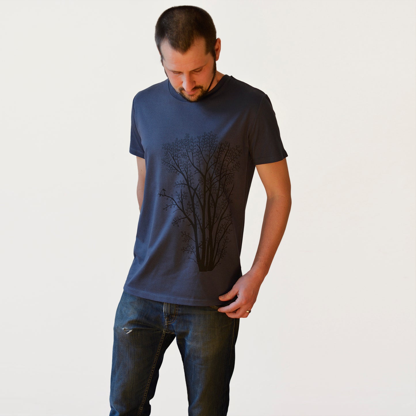 Erle mit Elster T-Shirt in india ink grey XS-XXL