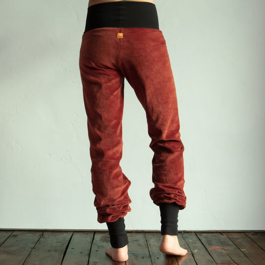 Bio Yogahose aus Nicki in rost / schwarz S, M, L
