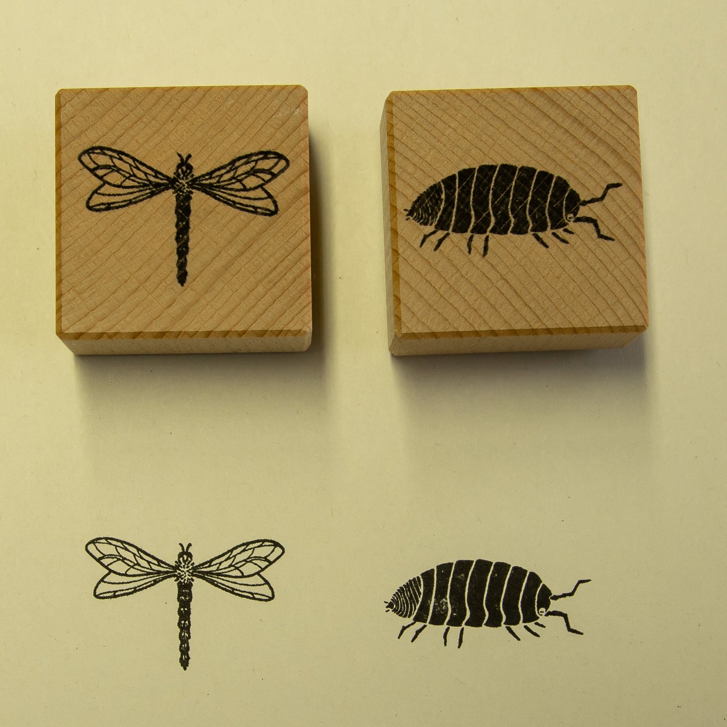 B-Ware Stempel 2er-Set aus Buchenholz Libelle & Assel