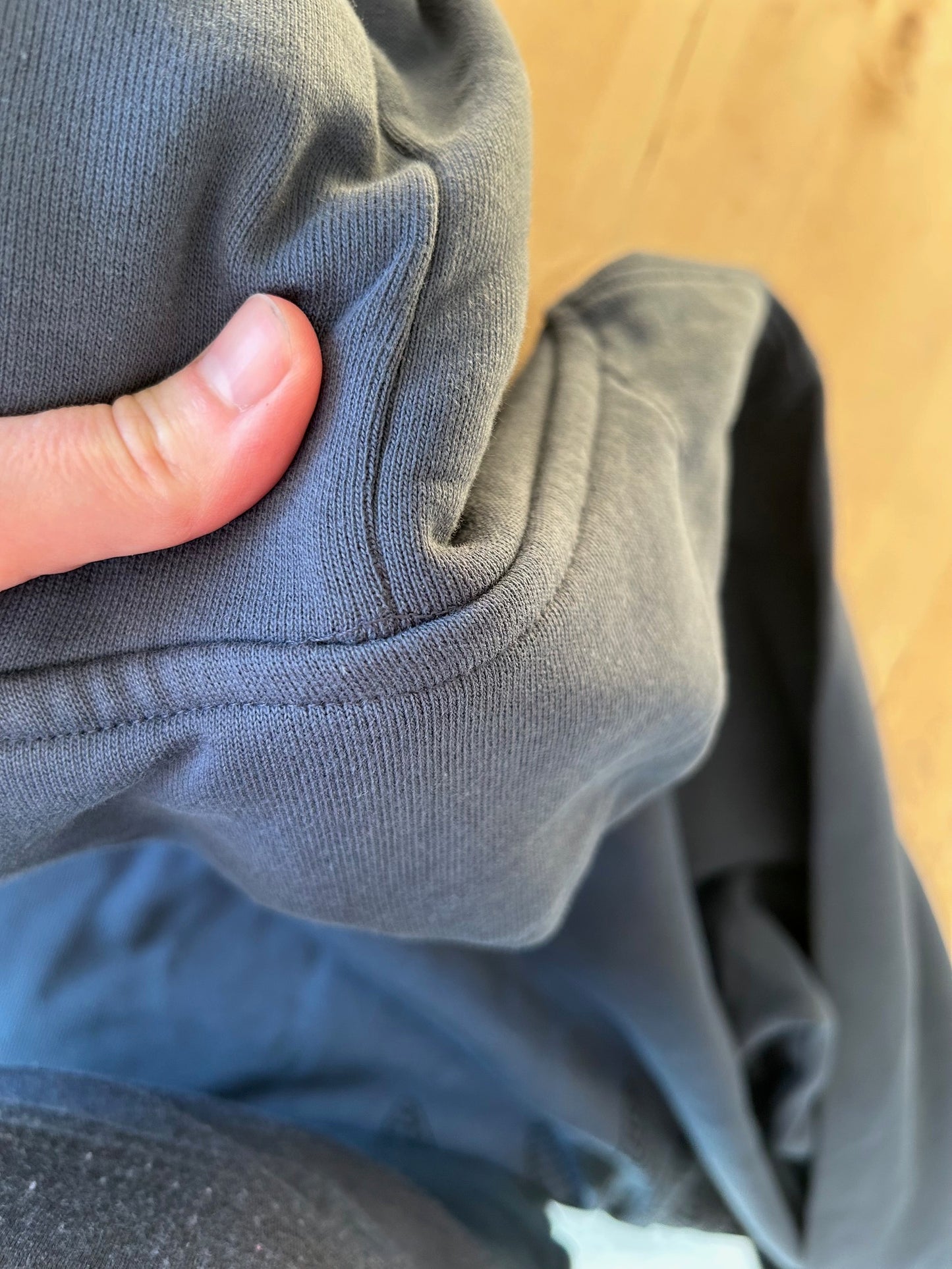 B-Ware Blaubeer Hoodie unisex in india ink grey L