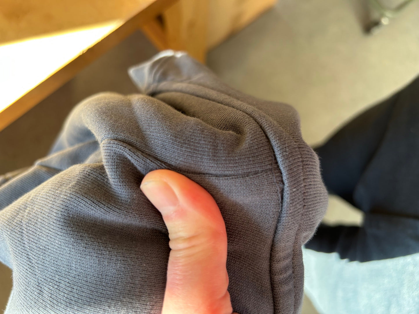 B-Ware Blaubeer Hoodie unisex in india ink grey L