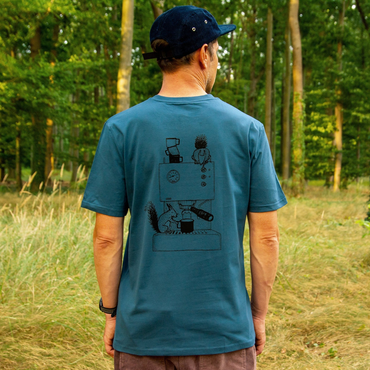 Kaffee T-Shirt aus Bio-Baumwolle mit Eichhörnchen