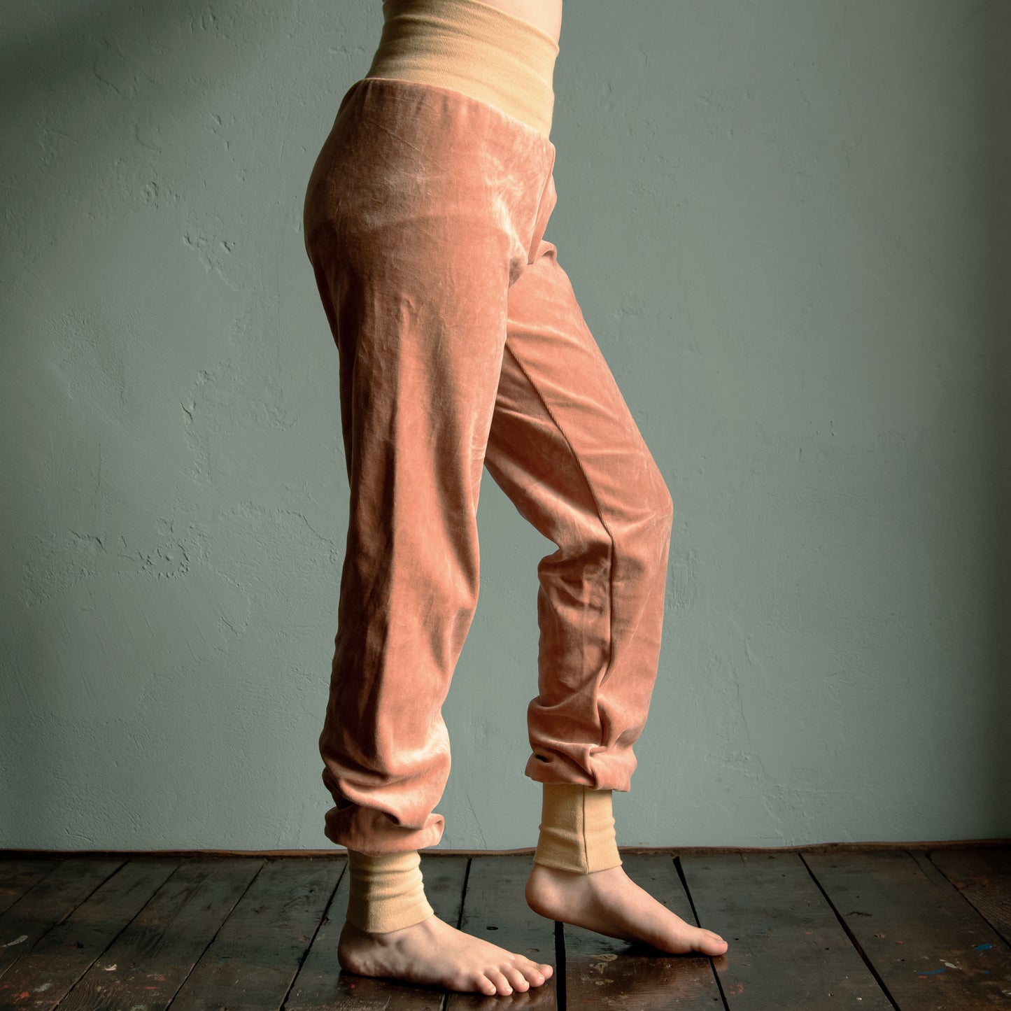 Kinder Nickihose in peach bloom / light yellow 98