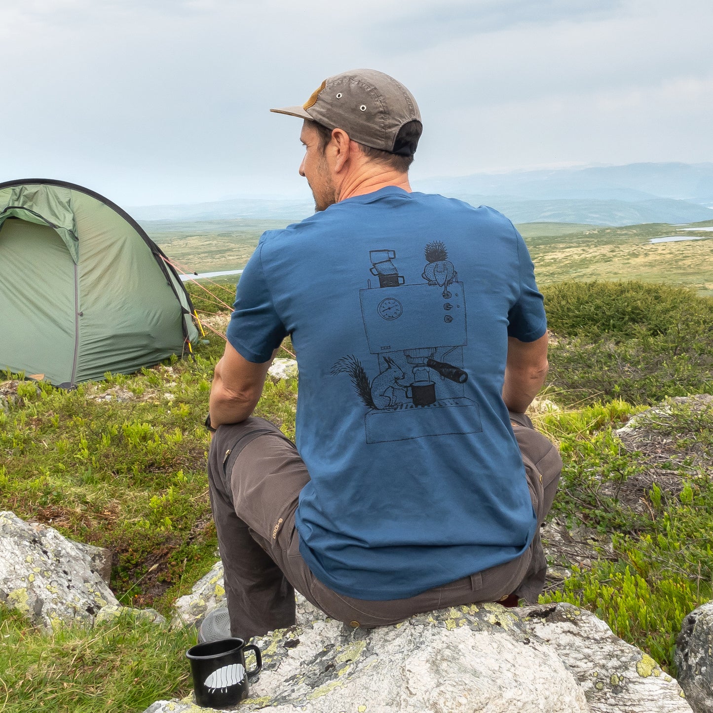Kaffee-Hörnchen T-Shirt in dark teal XS-XXL