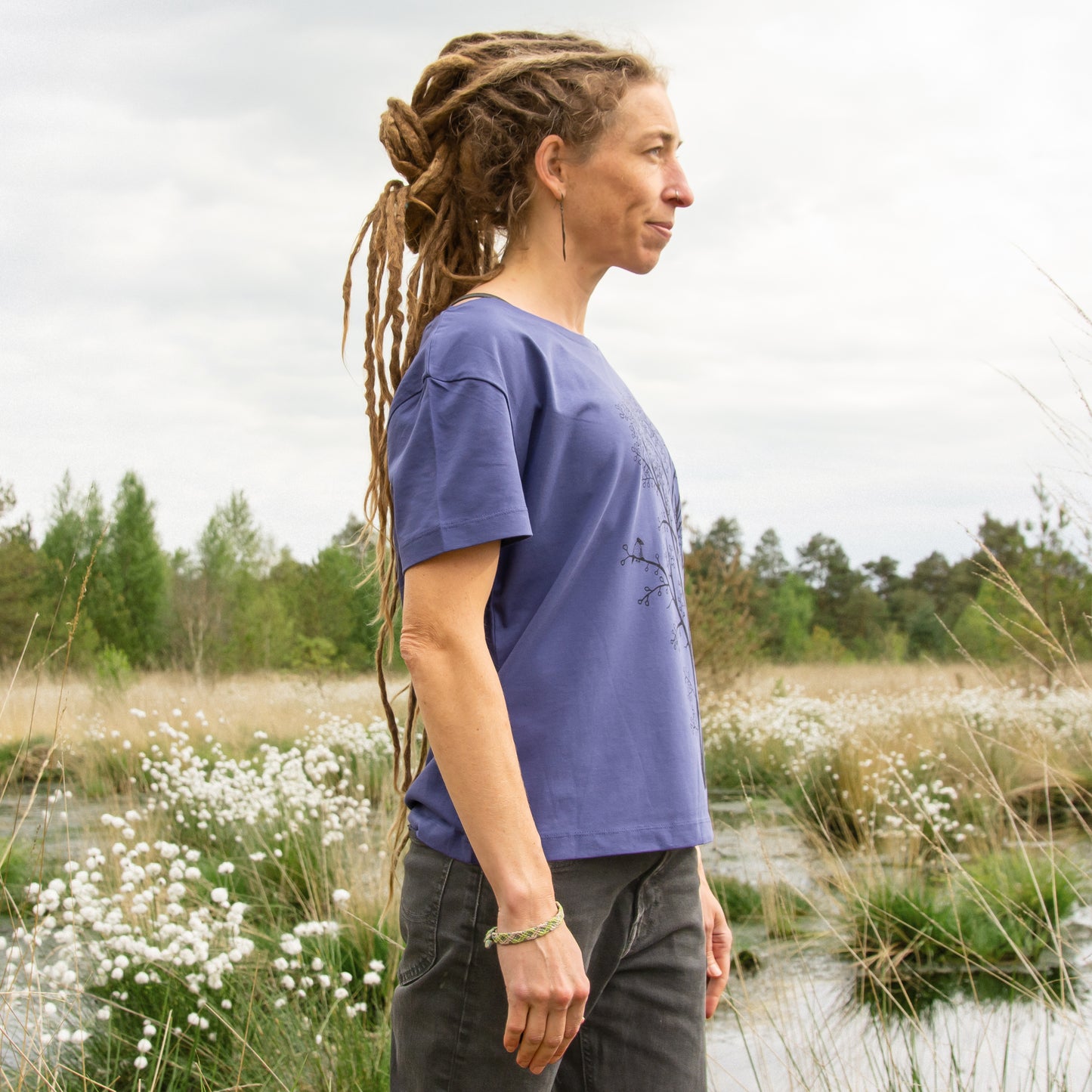 Erle mit Elster T-Shirt in dusk XS- XXL