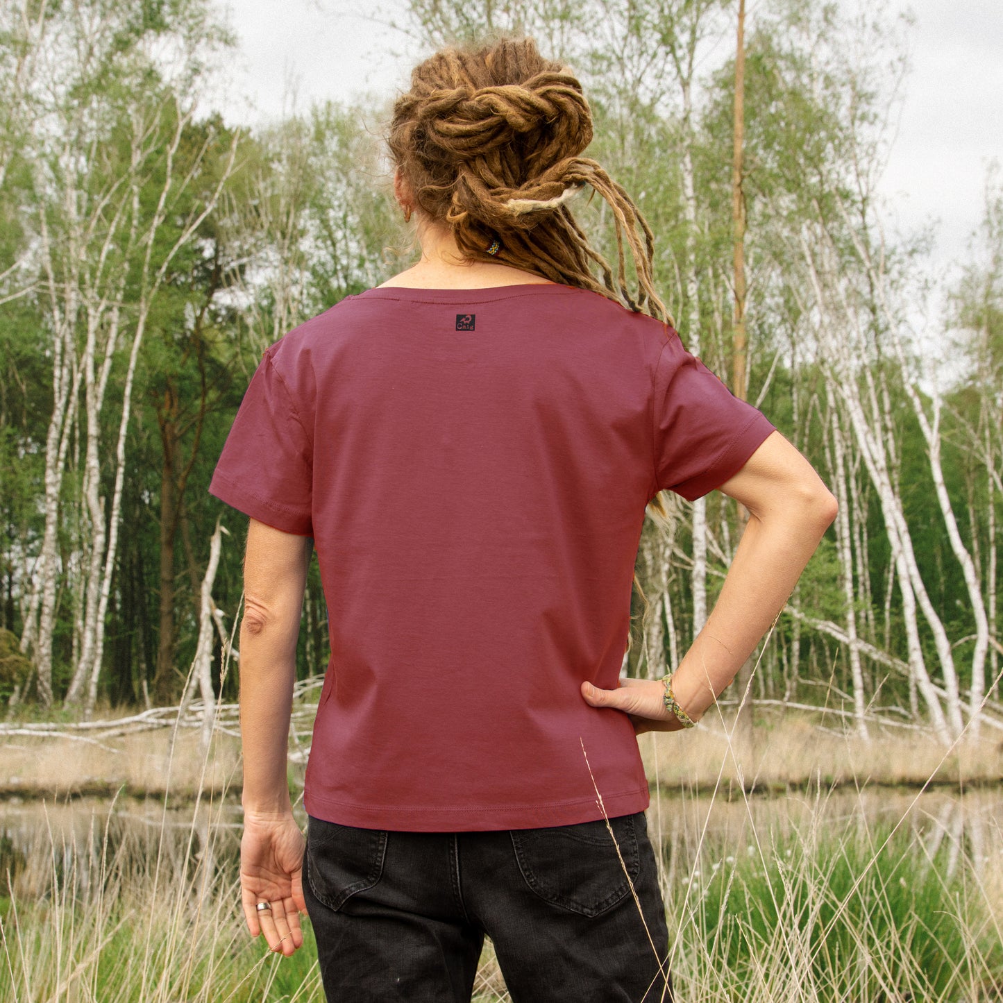 Erle mit Elster T-Shirt in burgundy XS- XXL
