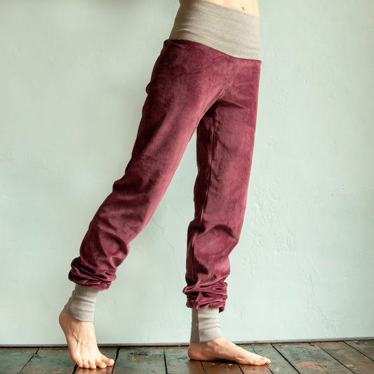 Bio Yogahose aus Nicki in berry / heather grey