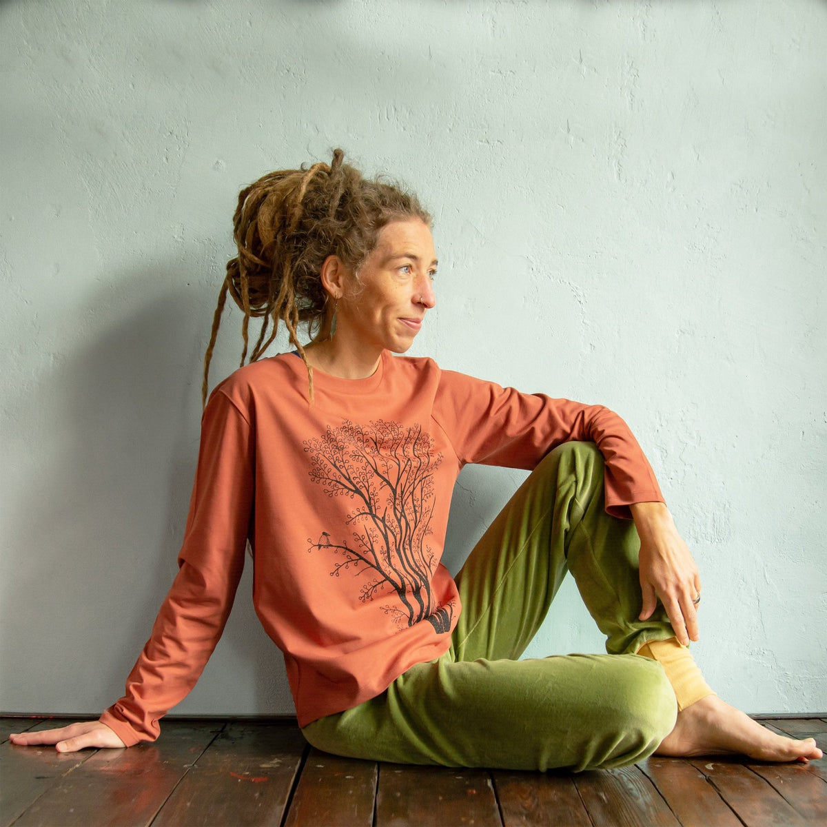 Bio Yogahose aus Nicki in moss green / light yellow S, M, L