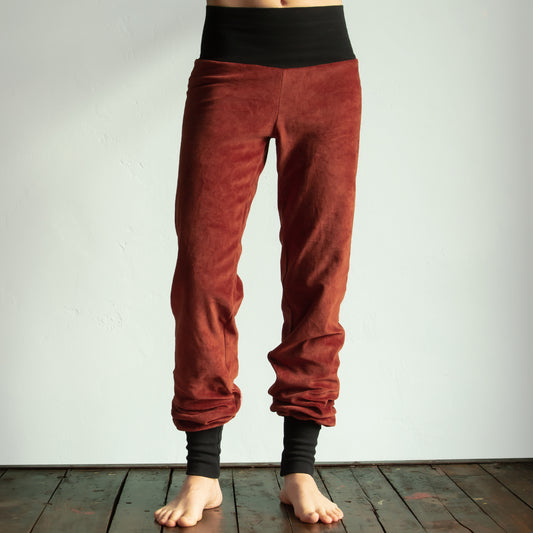 Bio Yogahose aus Nicki in rost / schwarz
