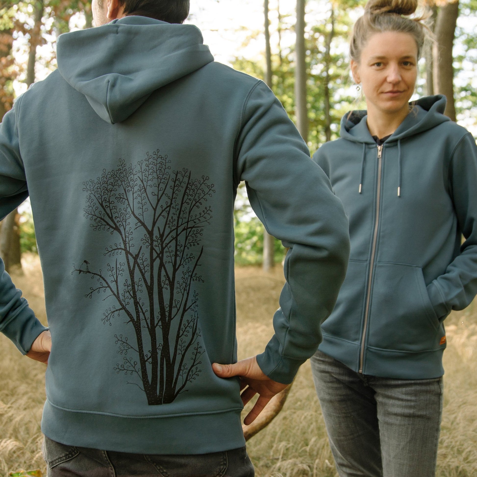 Zipper Hoodie Unisex in Stargazer mit großem Baum-Motiv