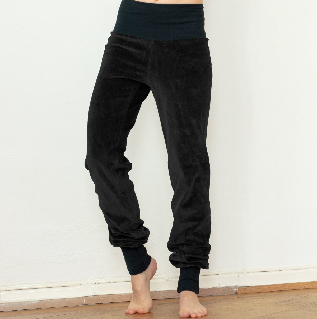 Bio Yogahose aus Nicki in schwarz