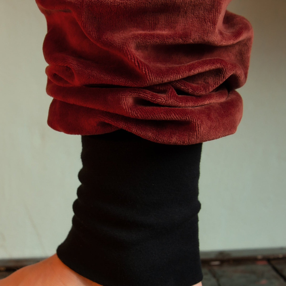 Bio Yogahose aus Nicki in rost / schwarz S, M, L