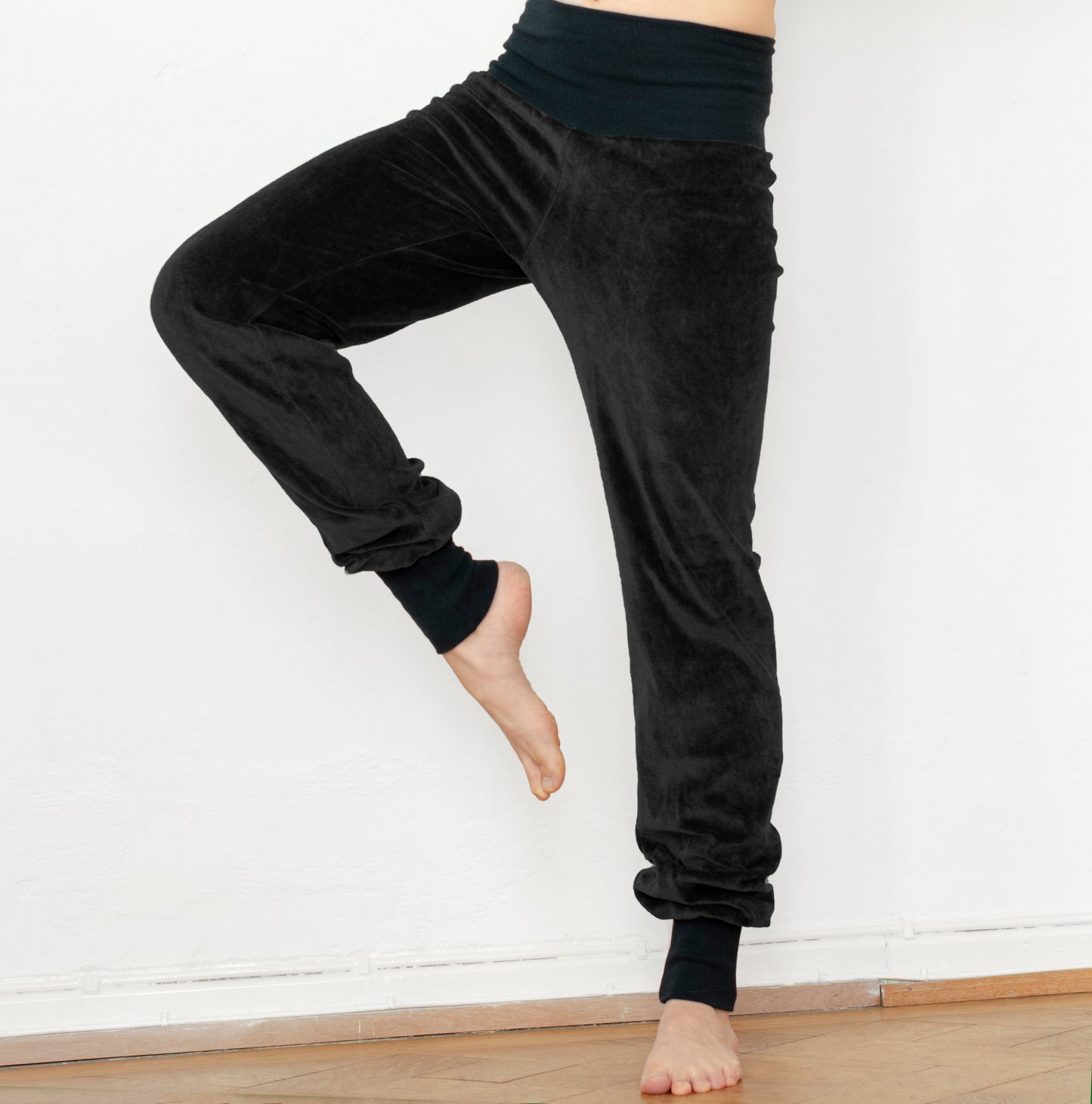 Bio Yogahose aus Nicki in schwarz